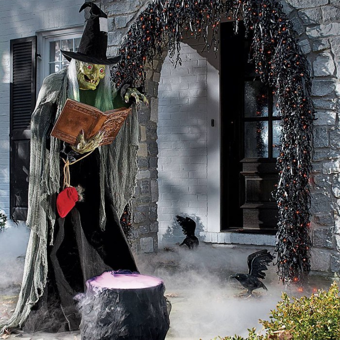 Halloween animated outdoor decor